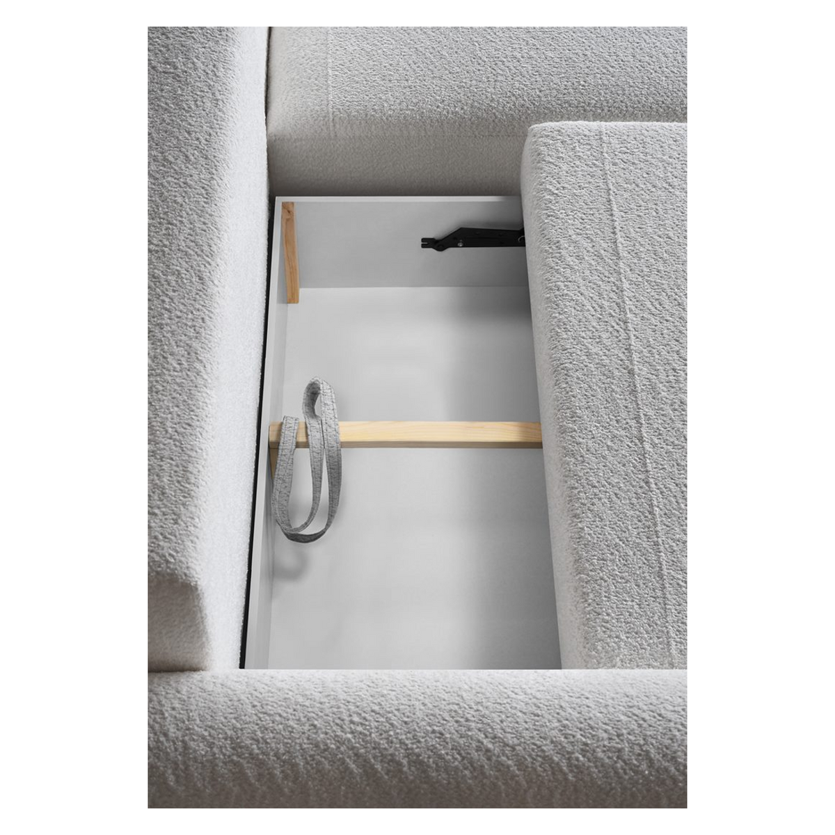 ERUNIVA Premium Ecksofa – CATCH ME 1 – Detail